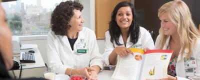 RUSH dieticians discuss patient's diet plans